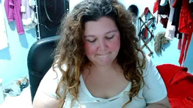 Snapshot of squirt322bbw chatting on 12/02/25, 06:47 squirt322bbw online show from 12/02/25, 06:47