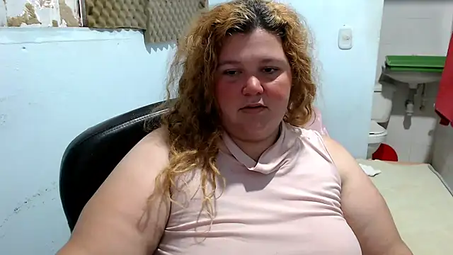 Snapshot of squirt322bbw chatting on 04/18/26, 04:11 squirt322bbw online show from 04/18/26, 04:11