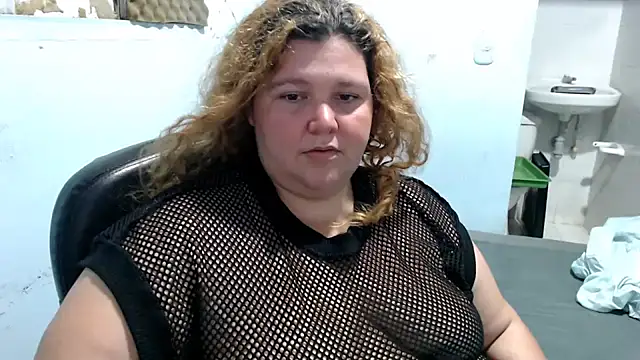 Snapshot of squirt322bbw chatting on 05/09/26, 02:50 squirt322bbw online show from 05/09/26, 02:50