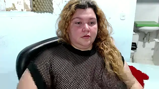 Snapshot of squirt322bbw chatting on 05/23/26, 02:10 squirt322bbw online show from 05/23/26, 02:10