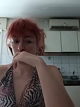 Snapshot of Annarella_Pika chatting on 07/01/26, 12:29 Annarella Pika online show from 07/01/26, 12:29