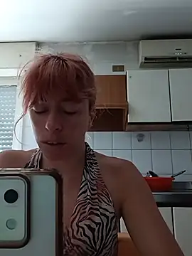 Snapshot of Annarella_Pika chatting on 07/20/26, 12:18 Annarella Pika online show from 07/20/26, 12:18