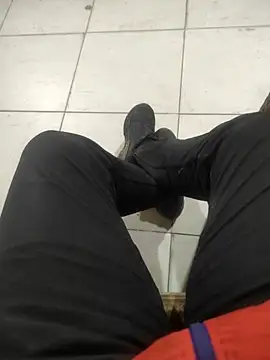 Snapshot of My120my120 chatting on 12/15/25, 11:31 My120my120 online show from 12/15/25, 11:31