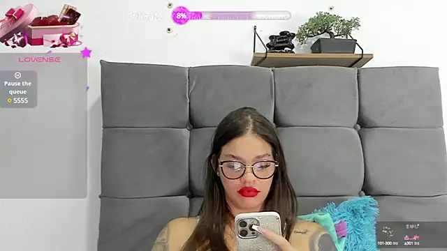 Snapshot of zoe69x chatting on 01/22/25, 05:05 zoe69x online show from 01/22/25, 05:05