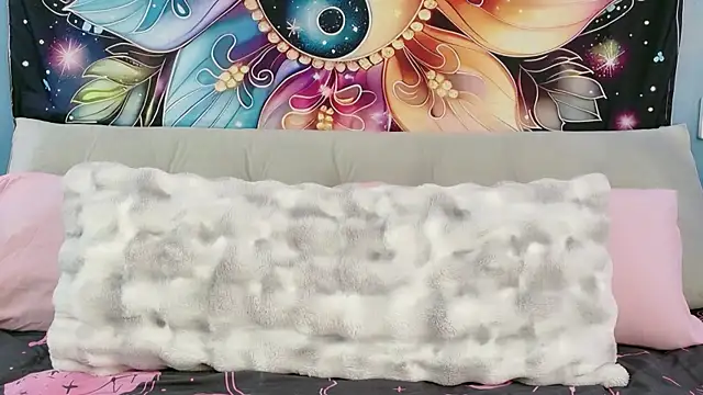 SaraBearXo online show from 02/28/26, 12:39