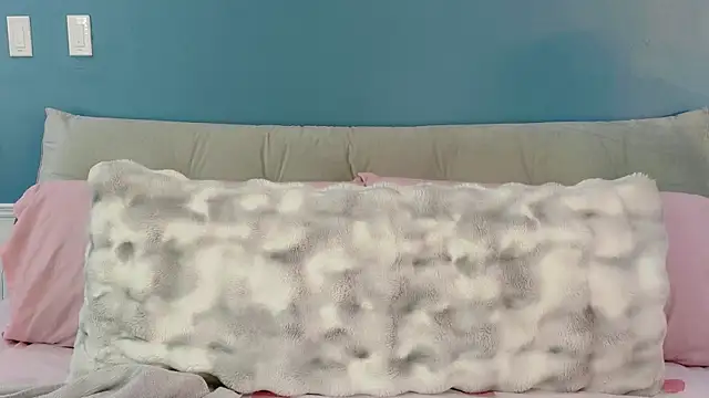 SaraBearXo online show from 05/29/26, 12:03