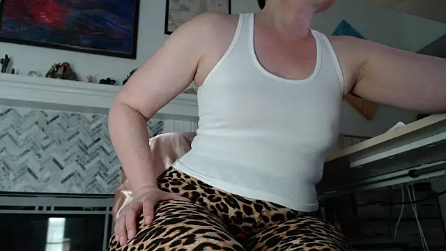 AuroraWillows online show from 03/22/26, 11:57