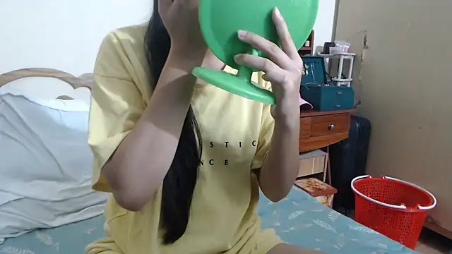 Snapshot of Beauty_Asian_Tina chatting on 10/30/25, 03:52 Beauty Asian Tina online show from 10/30/25, 03:52