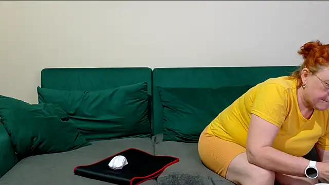 JoannaAndNeighbour online show from 05/06/26, 09:25