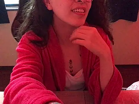 Snapshot of YumieCp chatting on 03/12/25, 11:20 YumieCp online show from 03/12/25, 11:20