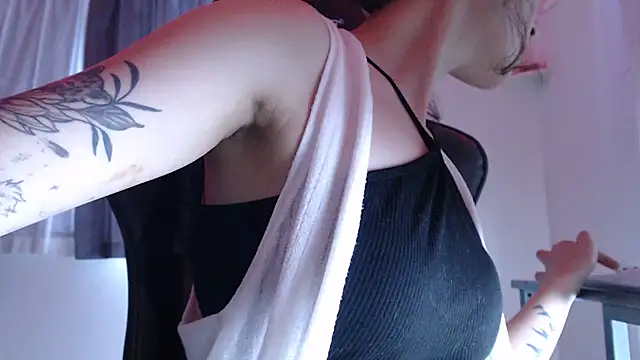 Snapshot of YumieCp chatting on 10/07/25, 02:53 YumieCp online show from 10/07/25, 02:53