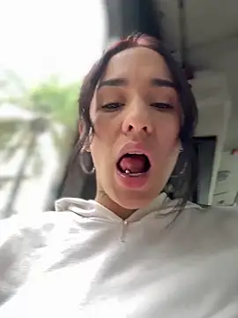   IRIS   online show from 01/09/25, 05:54