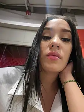 Snapshot of __IRIS__ chatting on 04/21/26, 02:34 IRIS online show from 04/21/26, 02:34