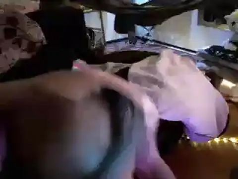 Snapshot of SpicyJoint chatting on 03/21/25, 10:06 SpicyJoint online show from 03/21/25, 10:06