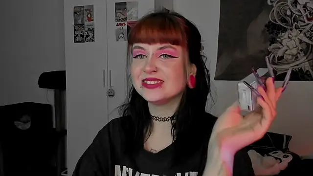 Snapshot of t0riayun0 chatting on 12/05/24, 11:18 t0riayun0 online show from 12/05/24, 11:18