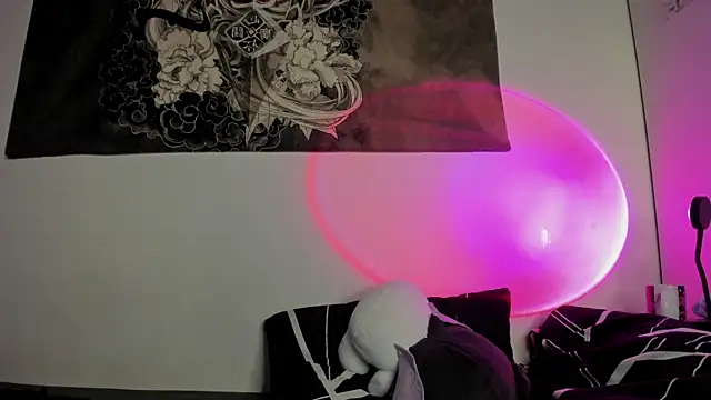 Snapshot of t0riayun0 chatting on 01/19/25, 02:57 t0riayun0 online show from 01/19/25, 02:57