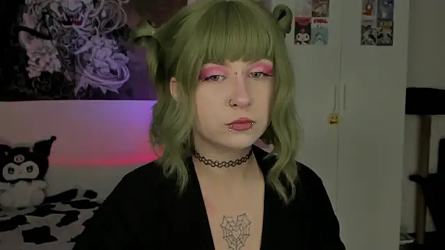 Snapshot of t0riayun0 chatting on 01/29/25, 01:27 t0riayun0 online show from 01/29/25, 01:27