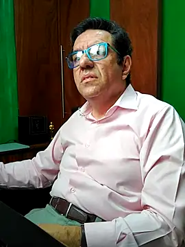 FernandoReuterG online show from 12/04/25, 05:32