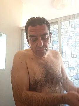 FernandoReuterG online show from 12/05/25, 02:14