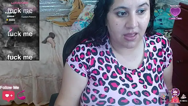 Snapshot of EMILY-NESSA chatting on 03/19/25, 07:38 EMILY-NESSA online show from 03/19/25, 07:38