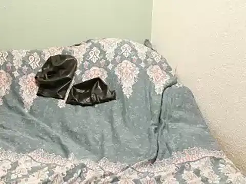 turnsen4y online show from 12/24/24, 11:00