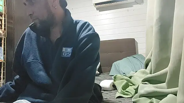 Hotcasados69 online show from 05/02/26, 08:14