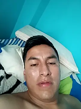 Snapshot of Nando_fez chatting on 11/13/25, 12:48 Nando fez online show from 11/13/25, 12:48