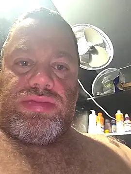 Snapshot of Bagod1984 chatting on 12/14/25, 08:41 Bagod1984 online show from 12/14/25, 08:41