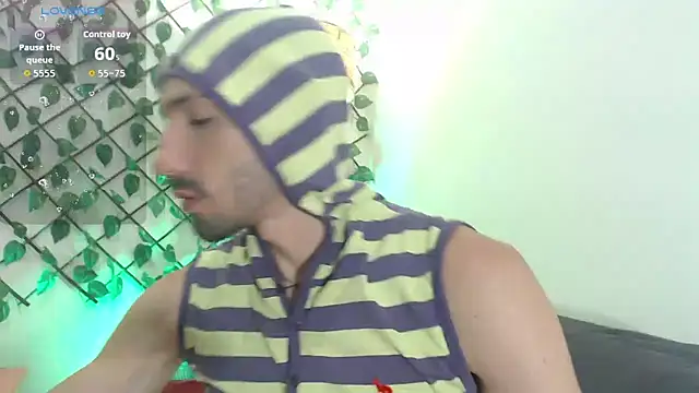 Snapshot of JACKMARCKOS chatting on 11/27/25, 11:45 JACKMARCKOS online show from 11/27/25, 11:45