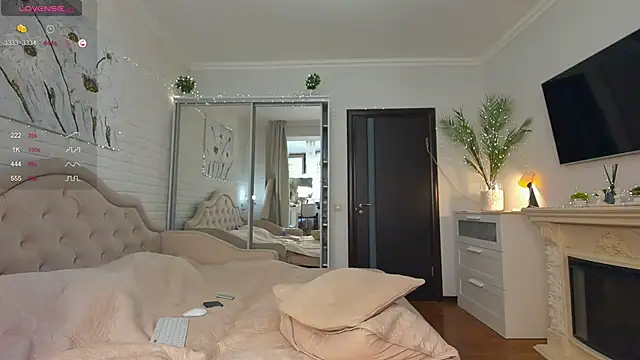 Oh Julie online show from 02/20/25, 09:55