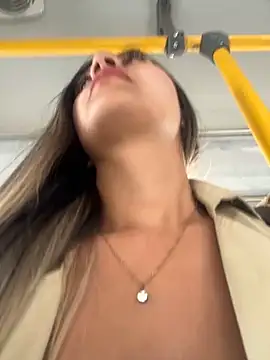 Snapshot of alana_69 chatting on 12/18/24, 06:57 alana 69 online show from 12/18/24, 06:57