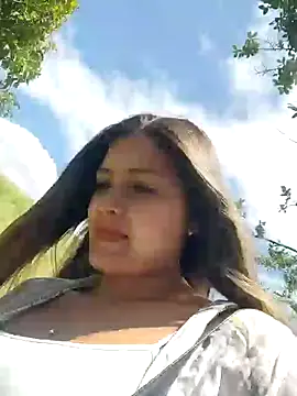 Snapshot of alana_69 chatting on 02/01/25, 04:33 alana 69 online show from 02/01/25, 04:33