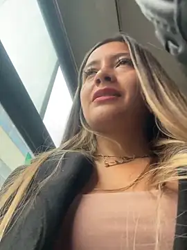 Snapshot of alana_69 chatting on 02/13/25, 06:38 alana 69 online show from 02/13/25, 06:38