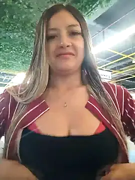 Snapshot of alana_69 chatting on 02/26/25, 04:24 alana 69 online show from 02/26/25, 04:24