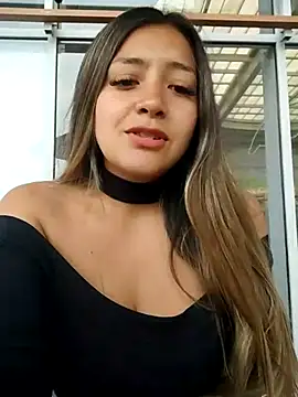 Snapshot of alana_69 chatting on 03/01/25, 04:33 alana 69 online show from 03/01/25, 04:33