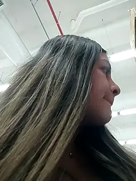 Snapshot of alana_69 chatting on 09/12/25, 06:08 alana 69 online show from 09/12/25, 06:08