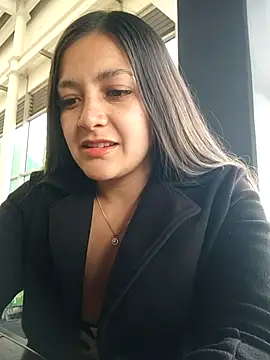 Snapshot of alana_69 chatting on 10/16/25, 09:49 alana 69 online show from 10/16/25, 09:49