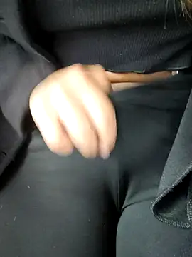 Snapshot of alana_69 chatting on 11/28/25, 09:17 alana 69 online show from 11/28/25, 09:17