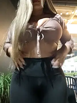 Snapshot of alana_69 chatting on 05/06/26, 11:32 alana 69 online show from 05/06/26, 11:32