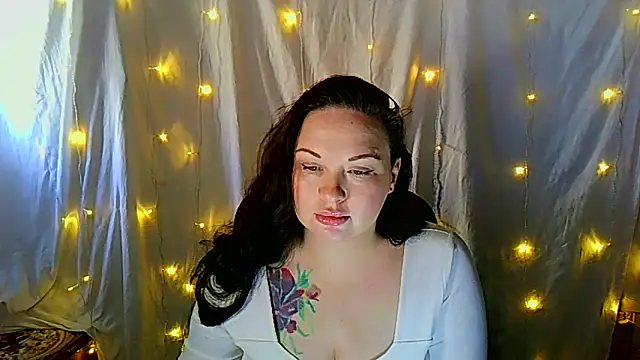 Snapshot of Victoria_Marks chatting on 10/01/25, 05:13 Victoria Marks online show from 10/01/25, 05:13