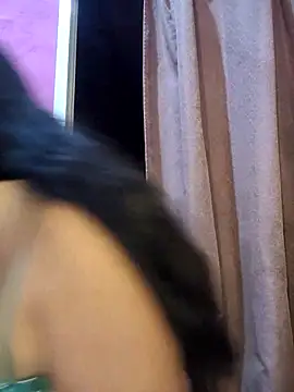 Snapshot of ZaraHoney chatting on 02/07/25, 04:37 ZaraHoney online show from 02/07/25, 04:37