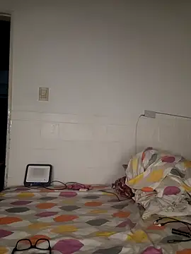 Snapshot of ZaraHoney chatting on 02/10/25, 05:14 ZaraHoney online show from 02/10/25, 05:14