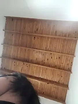 Snapshot of ZaraHoney chatting on 02/21/25, 03:34 ZaraHoney online show from 02/21/25, 03:34