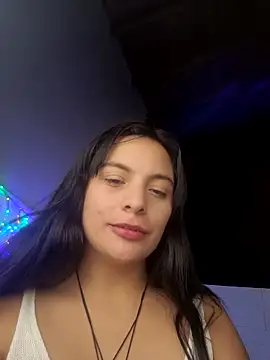 Snapshot of ZaraHoney chatting on 03/21/25, 05:54 ZaraHoney online show from 03/21/25, 05:54