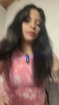 Snapshot of ZaraHoney chatting on 10/09/25, 06:33 ZaraHoney online show from 10/09/25, 06:33