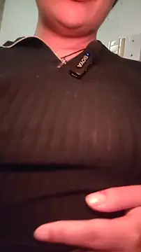 Snapshot of ZaraHoney chatting on 11/07/25, 07:52 ZaraHoney online show from 11/07/25, 07:52