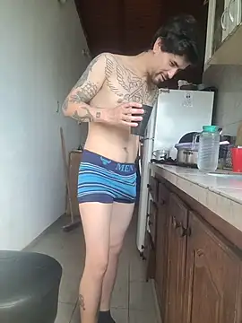 Snapshot of ZaraHoney chatting on 12/14/25, 07:29 ZaraHoney online show from 12/14/25, 07:29