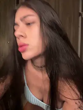 Sarasanders 4 online show from 12/24/24, 01:16