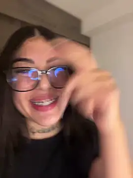 Sarasanders 4 online show from 03/21/25, 02:28