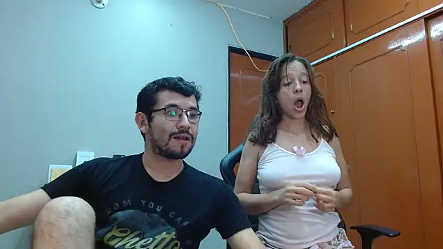 Snapshot of Isaandysex2428 chatting on 02/21/25, 01:33 Isaandysex2428 online show from 02/21/25, 01:33